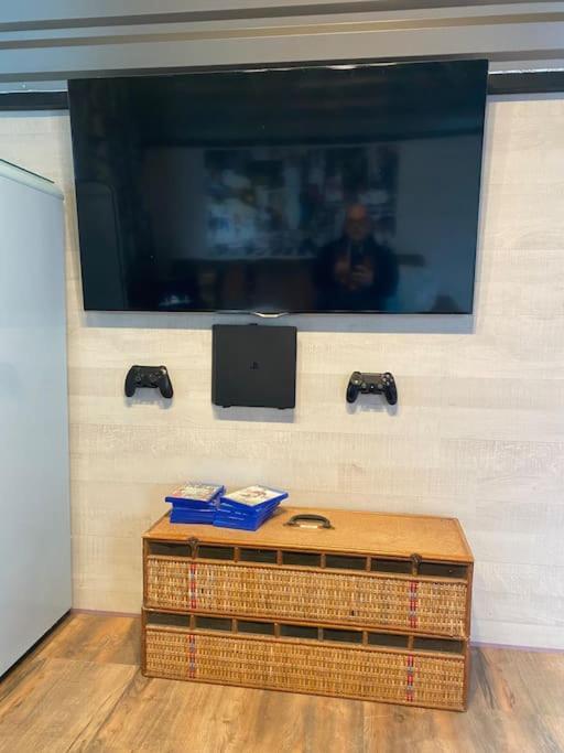 Gleis 2, Waggon Mit Ofen, Optional Mit Whirlpool Und Sauna Dahlem  Eksteriør billede