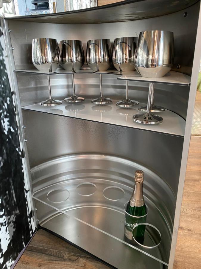 Gleis 2, Waggon Mit Ofen, Optional Mit Whirlpool Und Sauna Dahlem  Eksteriør billede
