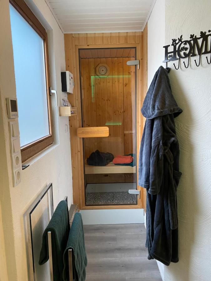 Gleis 2, Waggon Mit Ofen, Optional Mit Whirlpool Und Sauna Dahlem  Eksteriør billede